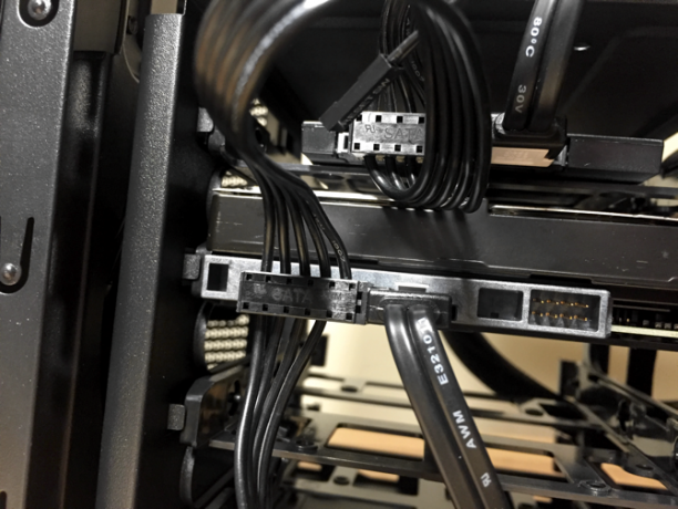 Sådan bygger du din egen pc build pc psu sata