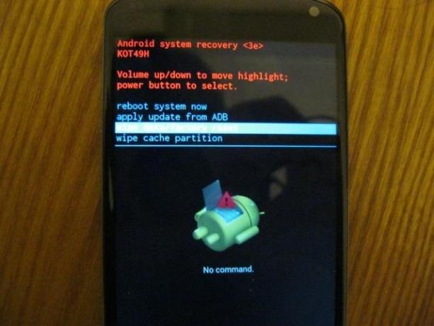 android-recovery-mode-fabrikken reset.jpg