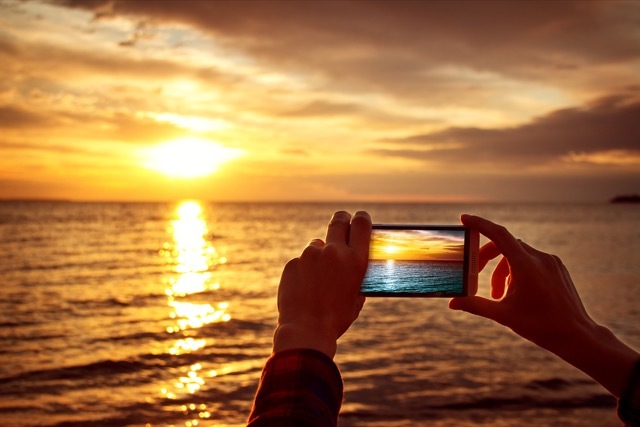 Solnedgangsbillede taget med en smartphone