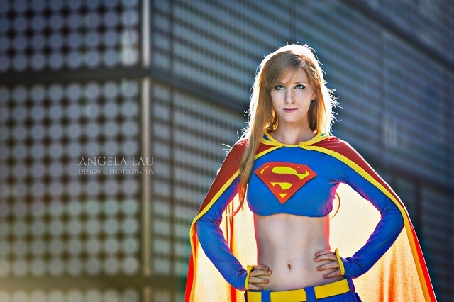 kvinder-i-comicbook-cosplay-superwoman