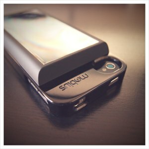 Eton Mobius Solar Panel iPhone 4 Case Review og Giveaway eton mobius review