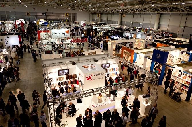 Fotoshow-udstilling, Rom 2012 fra oven