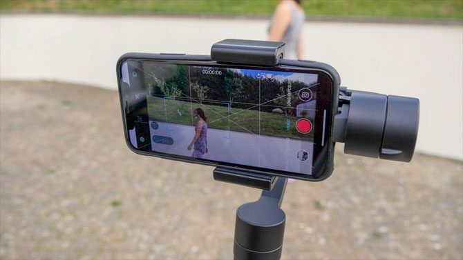 Yi Smartphone Gimbal: Silkeagtig glatoptagelse, men kunne være bedre objektsporing på yi gimbal app 670x377