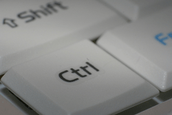 Konfigurer brugerdefinerede genvejstaster i MS Word & Lav et snyderi CTRL