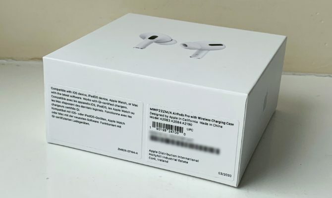AirPods-boks med serienummer-stregkode