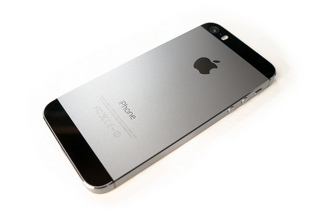 Bør du vælge iPhone 5s frem for iPhone 6? 10076066695 fb9125559e z