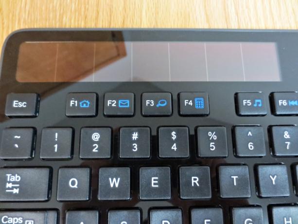 logitech solar keyboard review